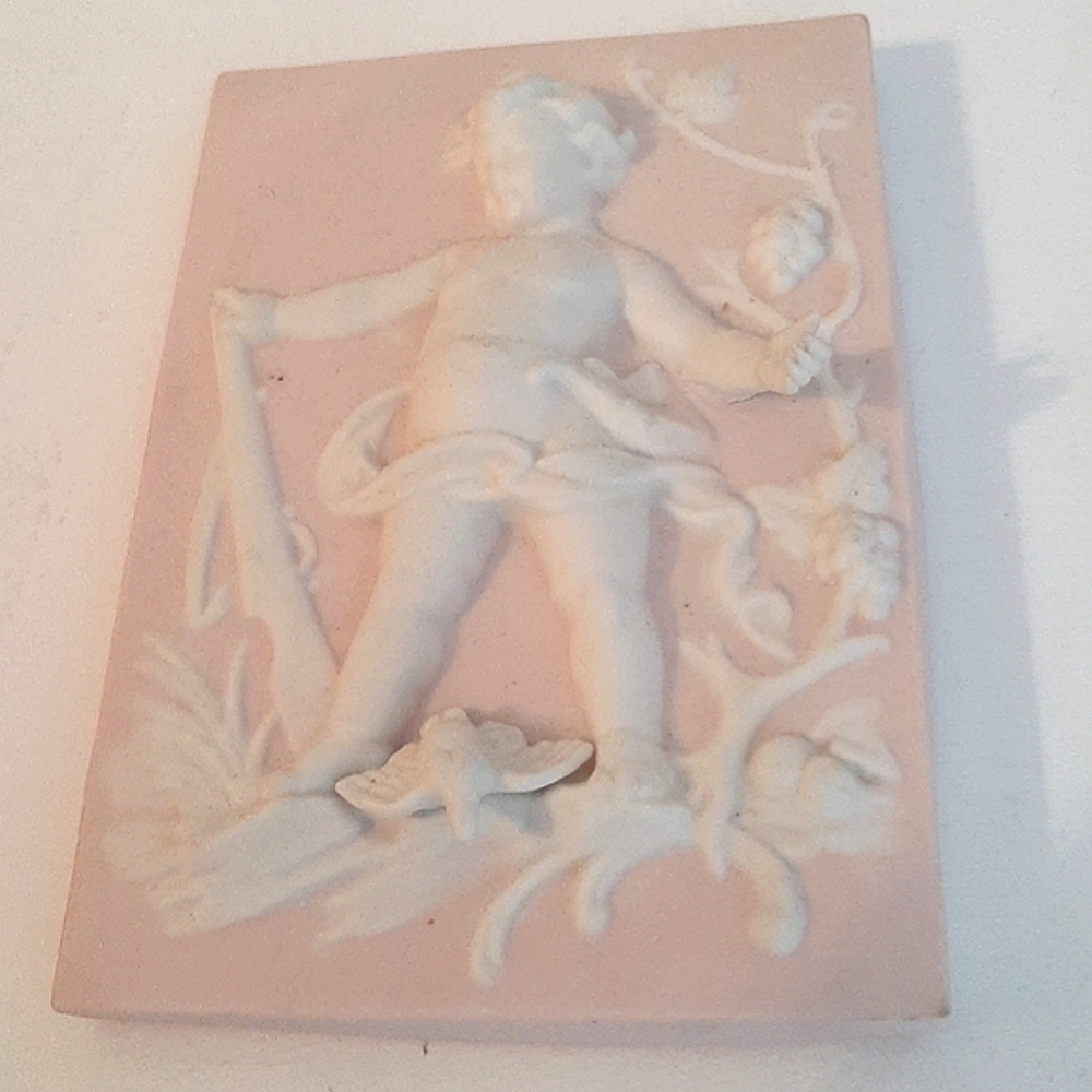 Vintage Bisque Pink & White Wall Plaques set of 4 - Picture 6 of 16